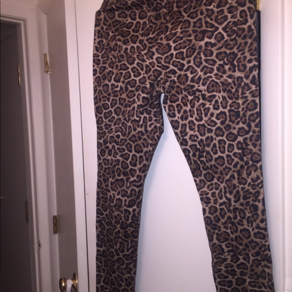 Women’s leopard leggings - Picture 4 of 4